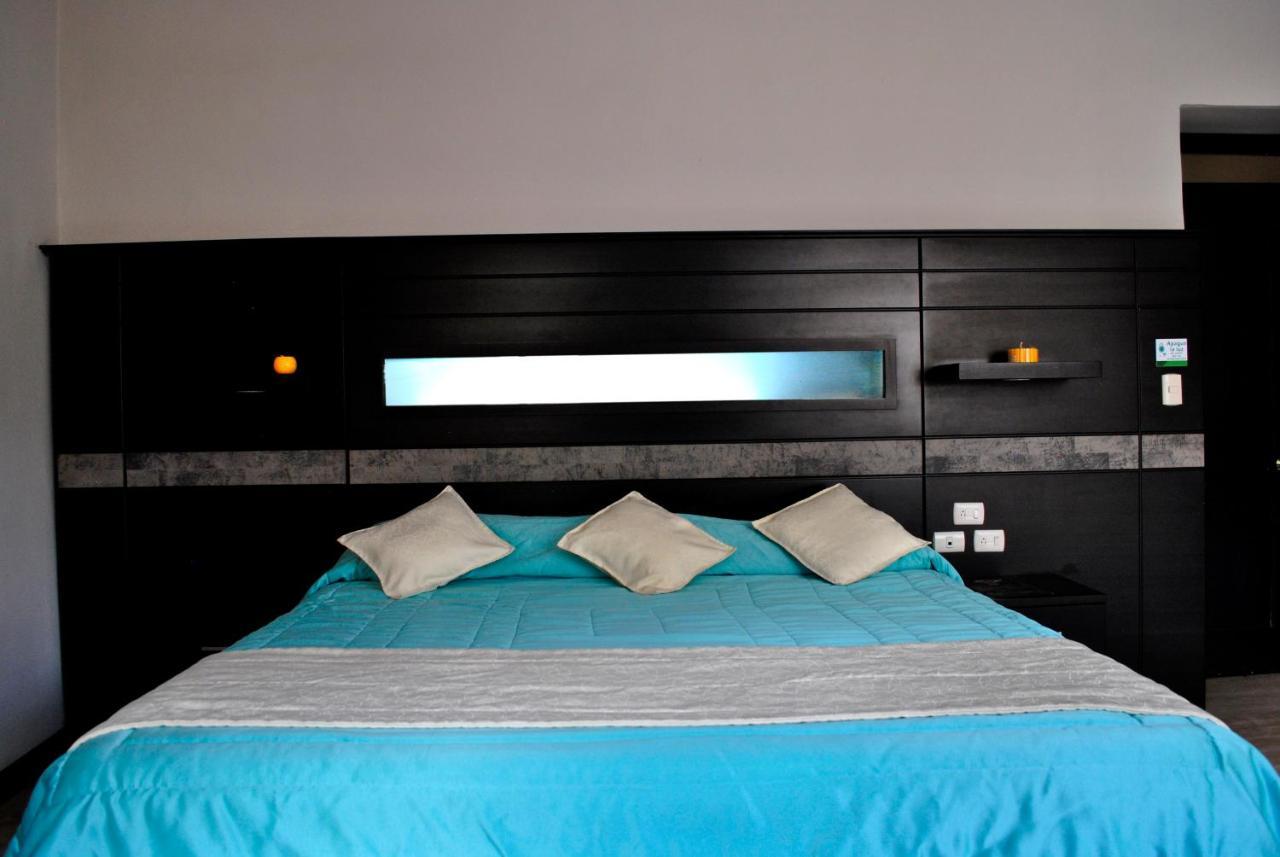 Hotel Majestic 2 By Hhg Cuenca Exterior foto