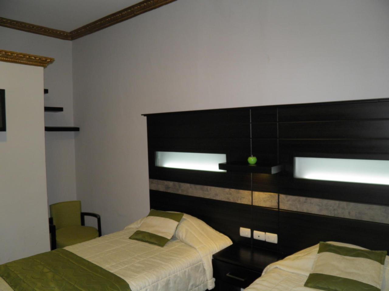 Hotel Majestic 2 By Hhg Cuenca Exterior foto